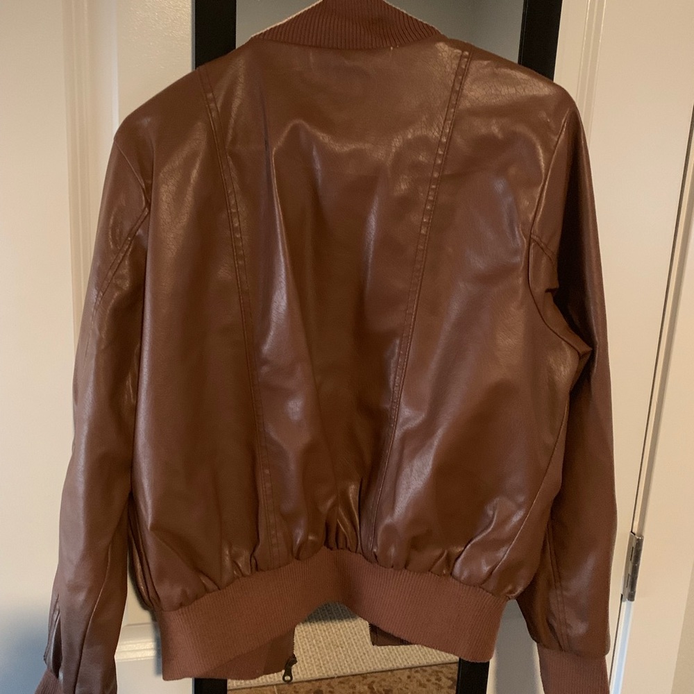 Jacket - Picture 3 of 4